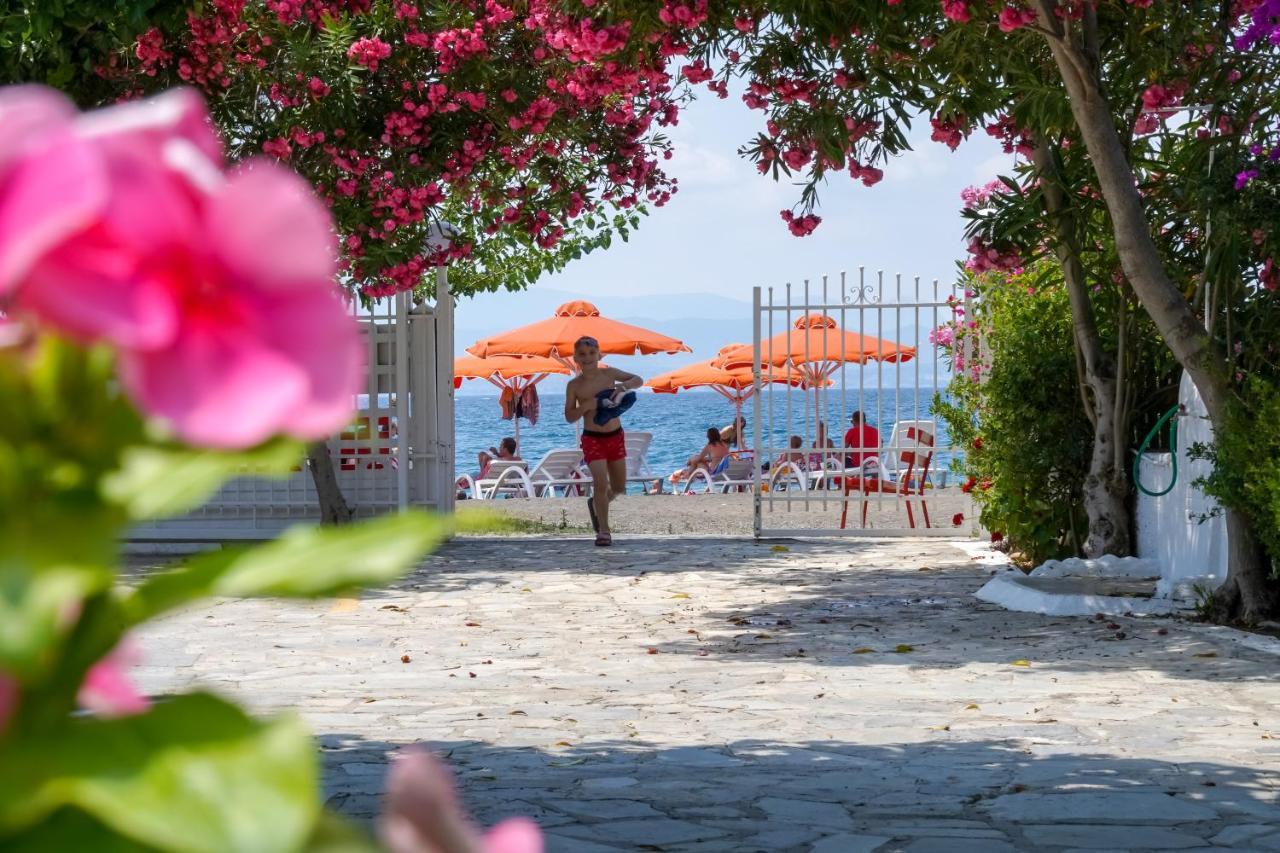 Akrogiali Beach Rooms Amarynthos Esterno foto