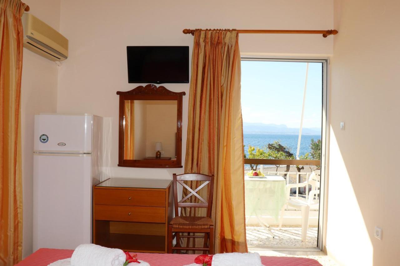 Akrogiali Beach Rooms Amarynthos Esterno foto